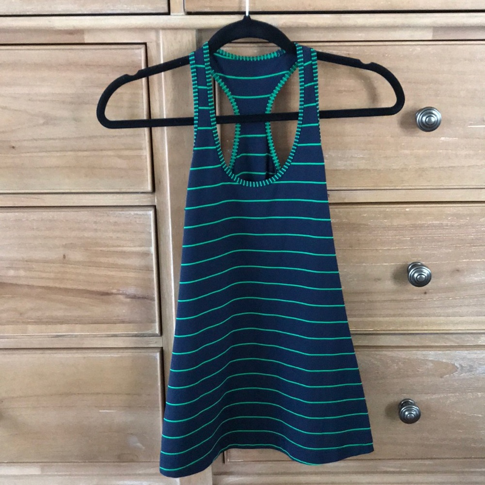 Lululemon tank